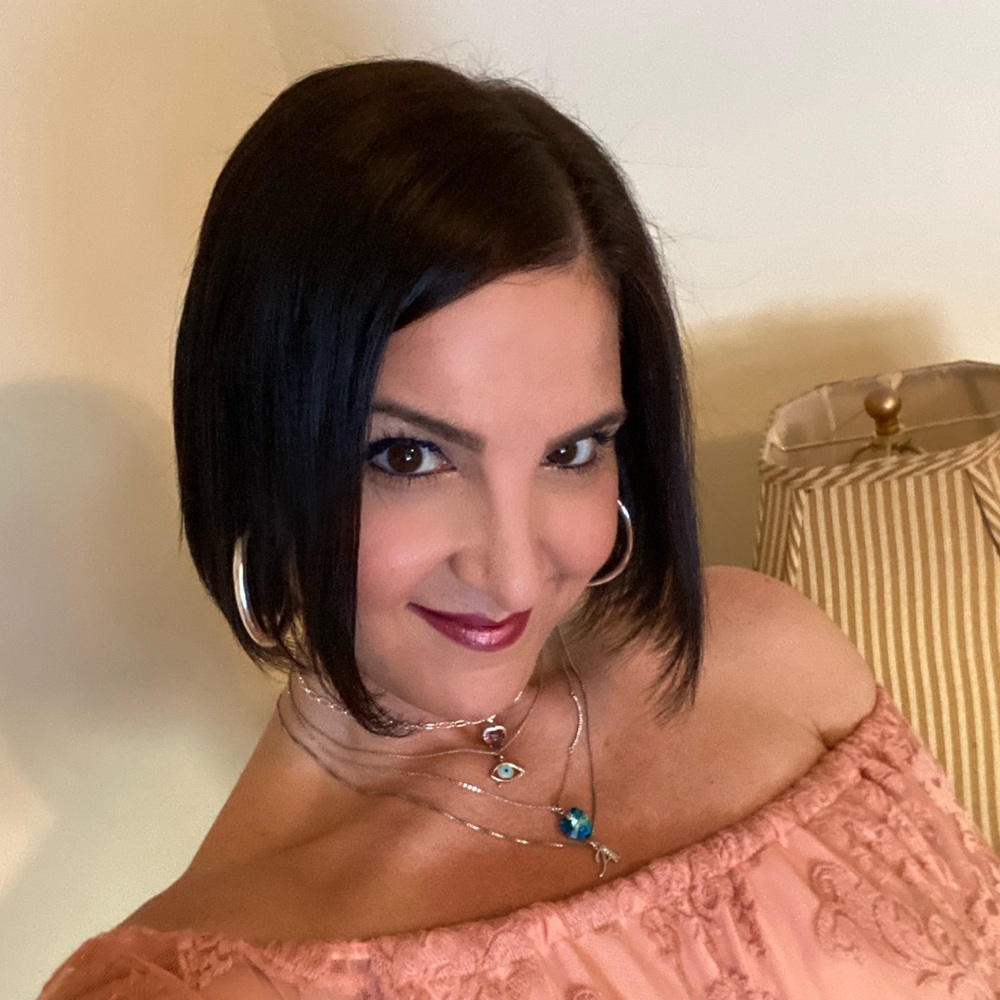 Meet your Posher, Angie